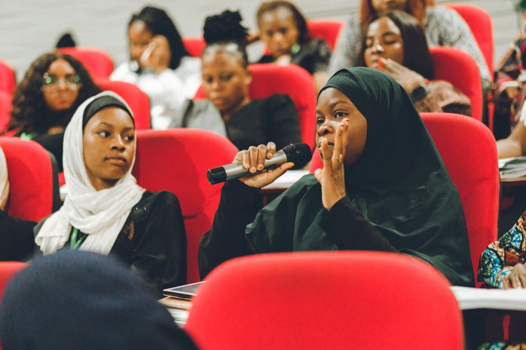 Audience member asking a question during a November 26 strategy session